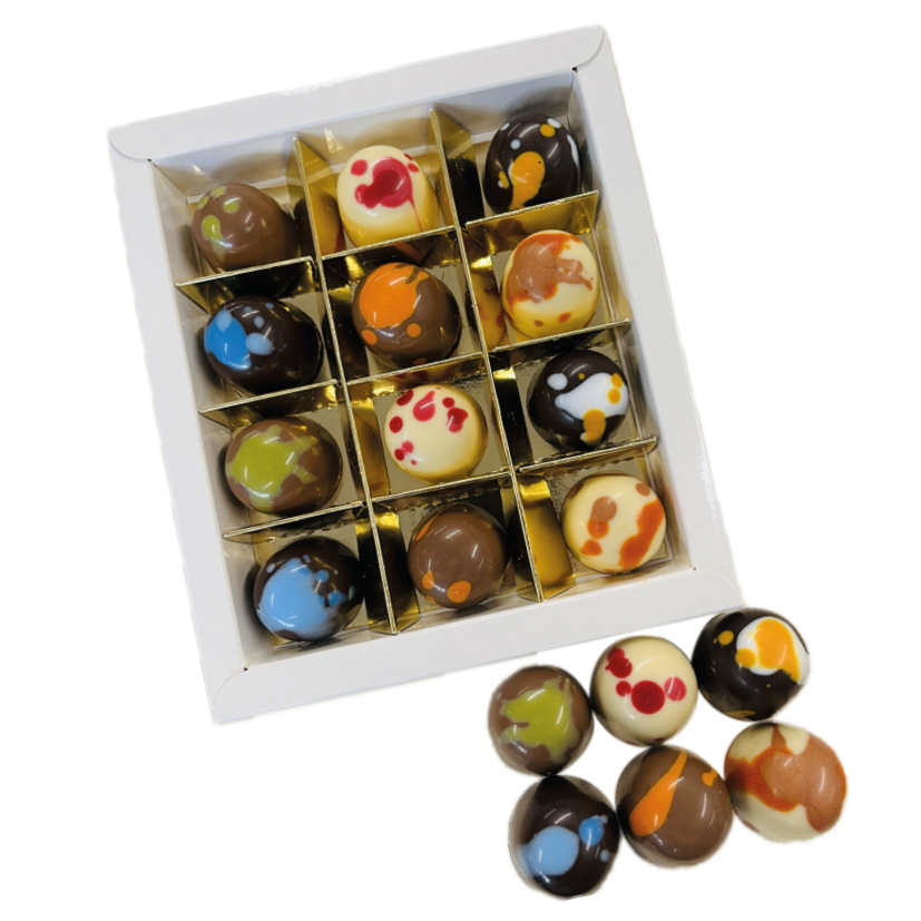 Geschenkdoosje met 12 Vrolijke Paasbonbons - Inclusief banderol